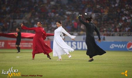واکنش حسین انصاریان به رقص زنان بی‌حجاب در ورزشگاه کربلا (ویدئو)