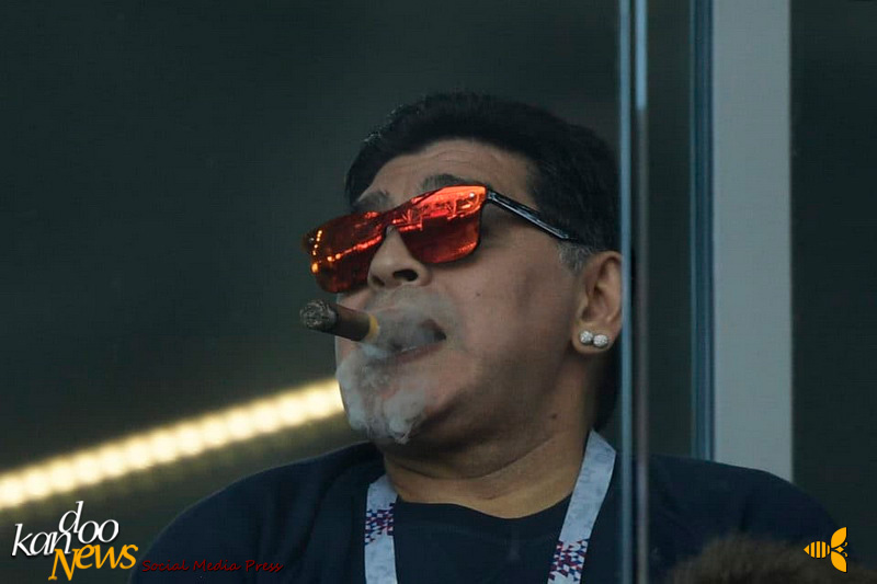 مارادونا: نمی دانستم سیگار کشیدن در ورزشگاه ممنوع است