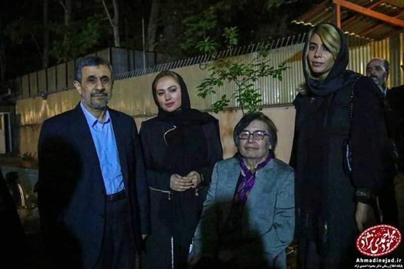 رضا رویگری، همسرش، صبا کمالی و محمود احمدی نژاد